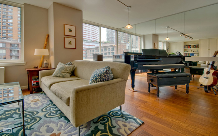 Photo 1 of 21 South End Avenue, Battery Park City, NYC, $735,000, Web #: 9016671