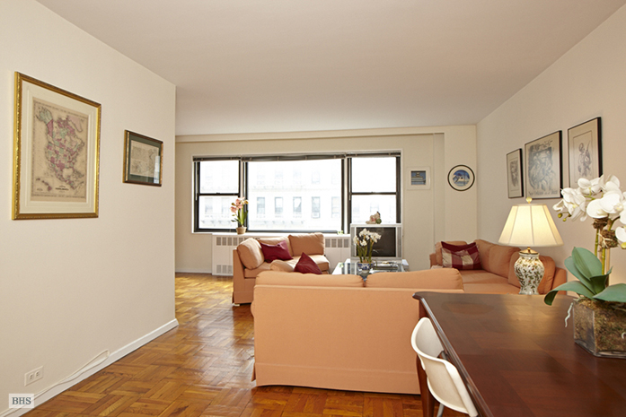 Photo 1 of 167 East 67th Street 5D, Upper East Side, NYC, $407,500, Web #: 9062377