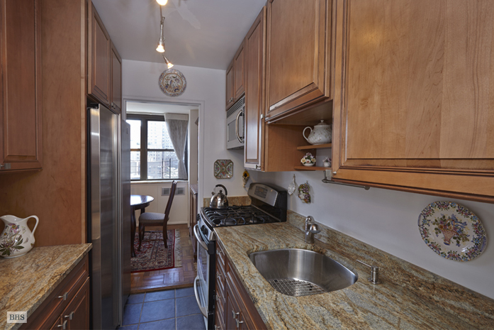 Photo 1 of 239 East 79th Street, Upper East Side, NYC, $1,200,000, Web #: 9076720