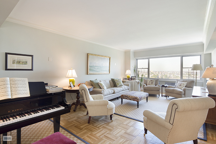 Photo 1 of 535 East 86th Street, Upper East Side, NYC, $3,150,000, Web #: 9111377