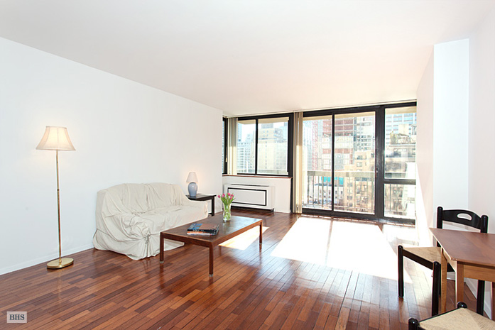 Photo 1 of 330 East 75th Street, Upper East Side, NYC, $545,000, Web #: 9329728