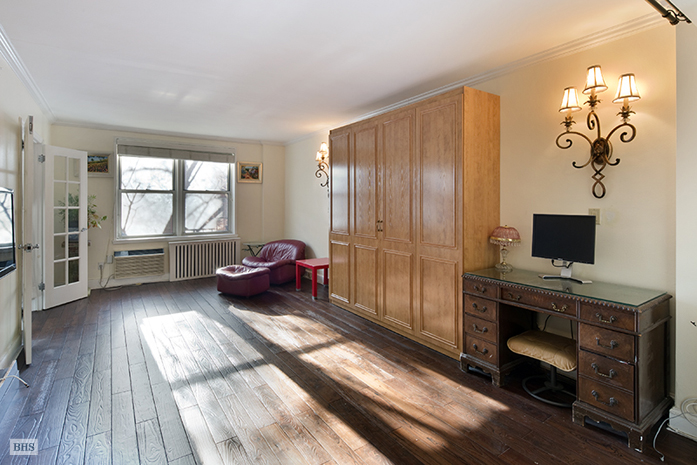 Photo 1 of 64 East 94th Street, Upper East Side, NYC, $550,000, Web #: 9390563