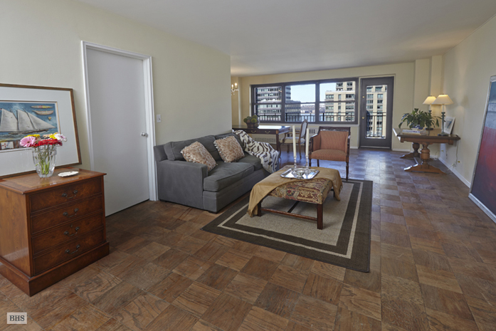 Photo 1 of 165 West End Avenue, Upper West Side, NYC, $1,285,000, Web #: 9564232