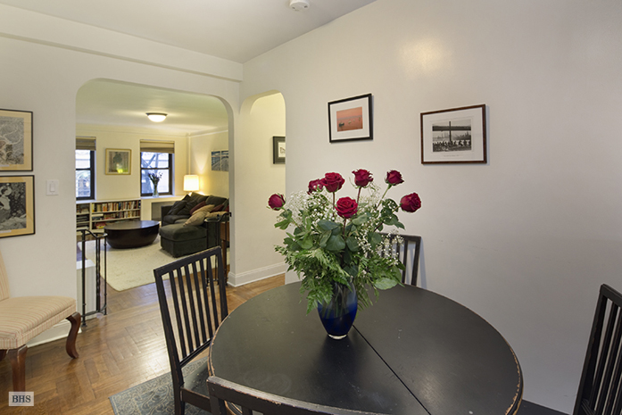 Photo 1 of 155 West 71st Street, Upper West Side, NYC, $1,366,000, Web #: 9653707