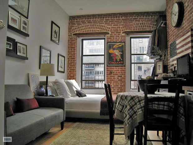 Photo 1 of West 20th Street, Greenwich Village/Chelsea, NYC, $1,975, Web #: 9713411