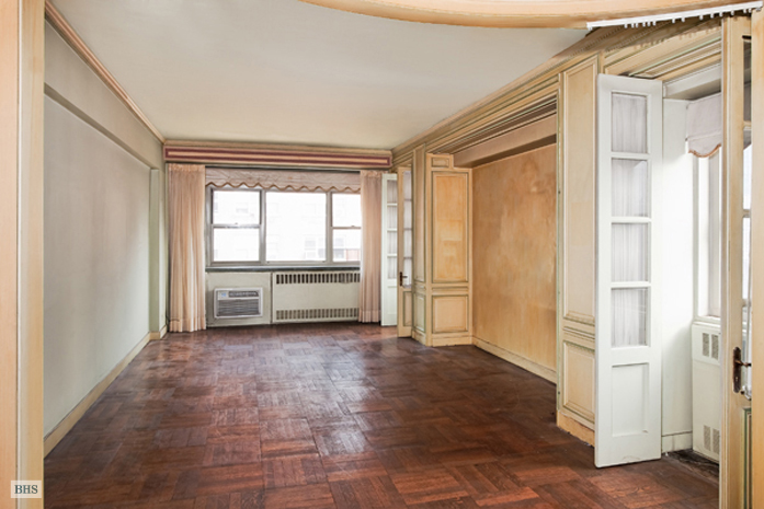 Photo 1 of 35 Park Avenue, Midtown East, NYC, $560,000, Web #: 986331