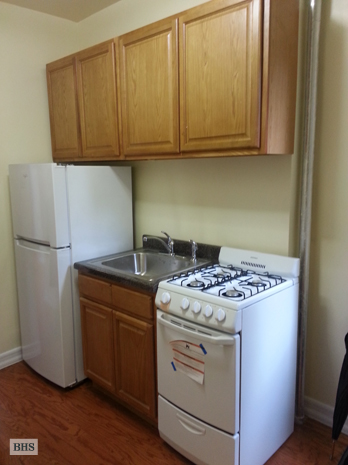 Photo 1 of West 50th Street, Midtown West, NYC, $1,895, Web #: 10154533