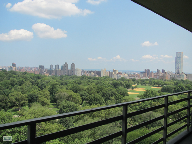 Photo 1 of 372 Central Park West, Upper West Side, NYC, $3,600, Web #: 10956337
