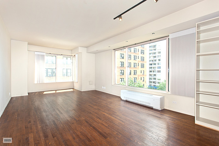 Photo 1 of 205 East 68th Street, Upper East Side, NYC, $999,000, Web #: 10999157