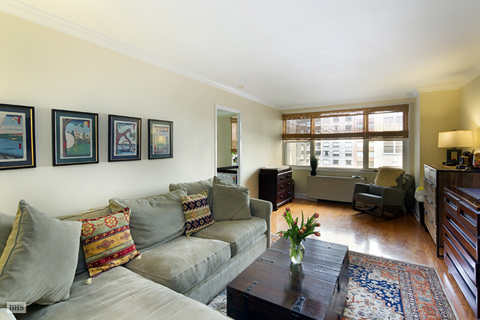 Photo 1 of 520 East 72nd Street 8M, Upper East Side, NYC, $499,000, Web #: 11276717