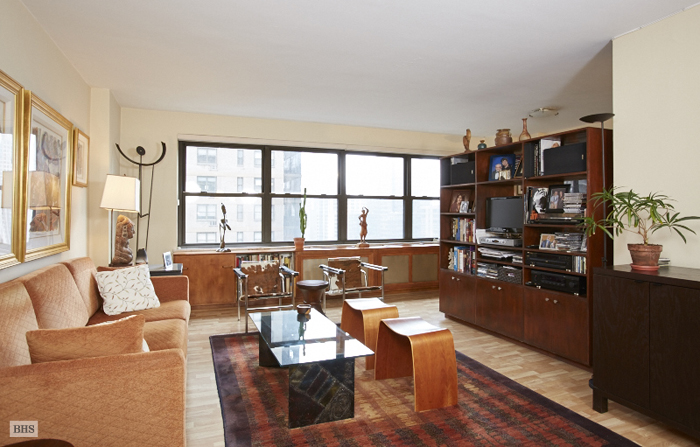 Photo 1 of 205 West End Avenue, Upper West Side, NYC, $823,000, Web #: 11810611