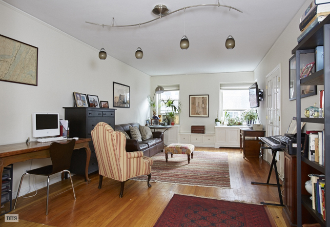 Photo 1 of 530 East 90th Street, Upper East Side, NYC, $695,000, Web #: 12100646