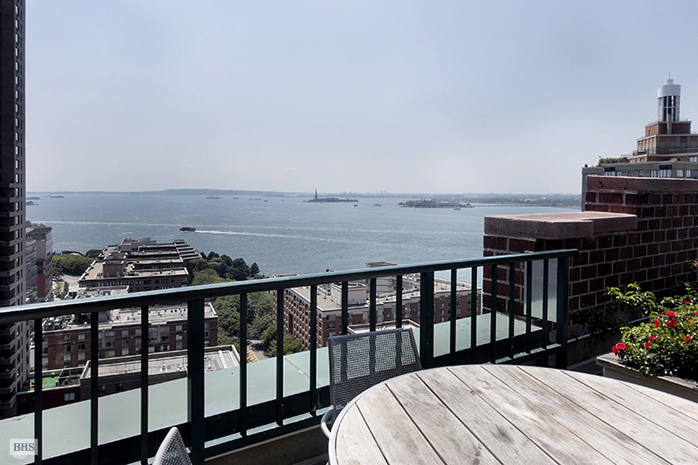 Photo 1 of Rector Place, Battery Park City, NYC, $3,400, Web #: 13149779