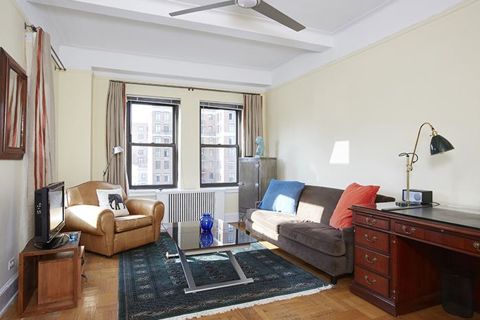 Photo 1 of 230 Riverside Drive, Upper West Side, NYC, $799,000, Web #: 13665129