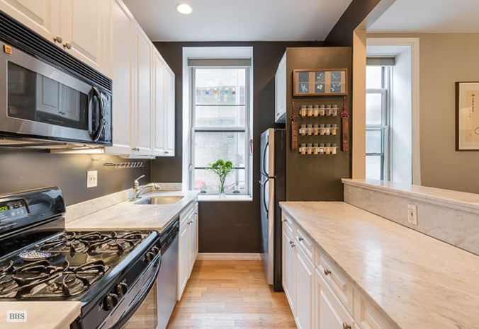 186 Prospect Park West, Brooklyn, New York, $740,000, Web #: 13739390