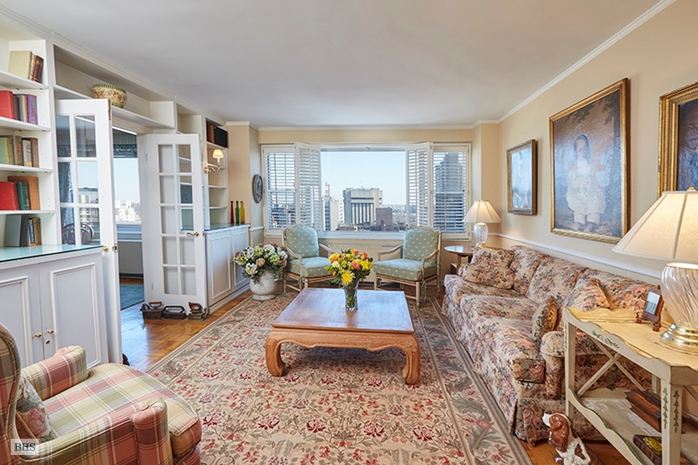 Photo 1 of 340 East 64th Street, Upper East Side, NYC, $2,050,000, Web #: 14414125