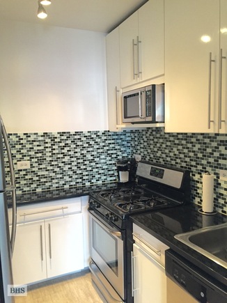 Photo 1 of East 85th Street, Upper East Side, NYC, $2,450, Web #: 14973588