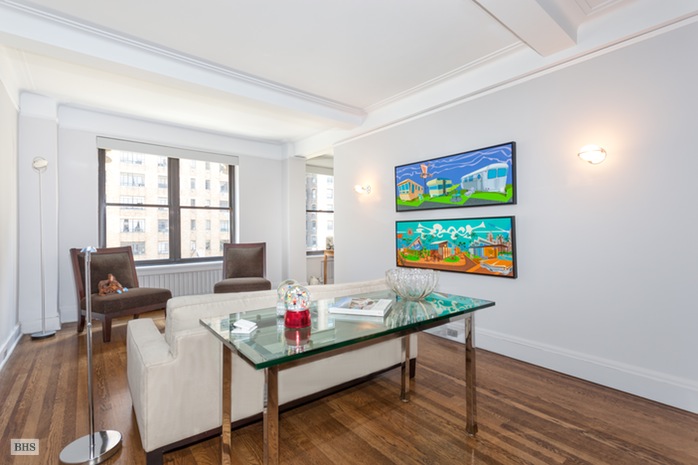Photo 1 of 7 Park Avenue, Midtown East, NYC, $725,000, Web #: 15128313
