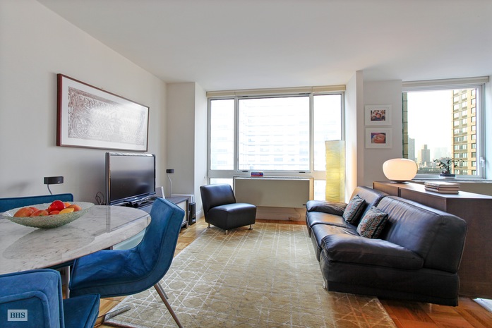 Photo 1 of 215 East 96th Street, Upper East Side, NYC, $957,500, Web #: 15204944