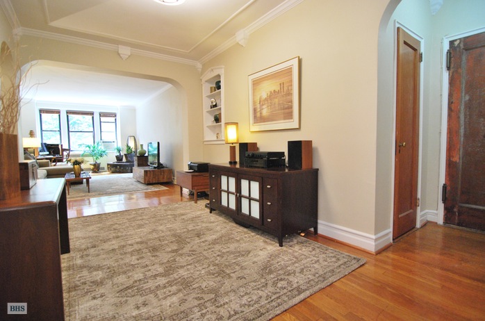 Photo 1 of 35 -15 84th St, Queens, New York, $585,000, Web #: 15261412