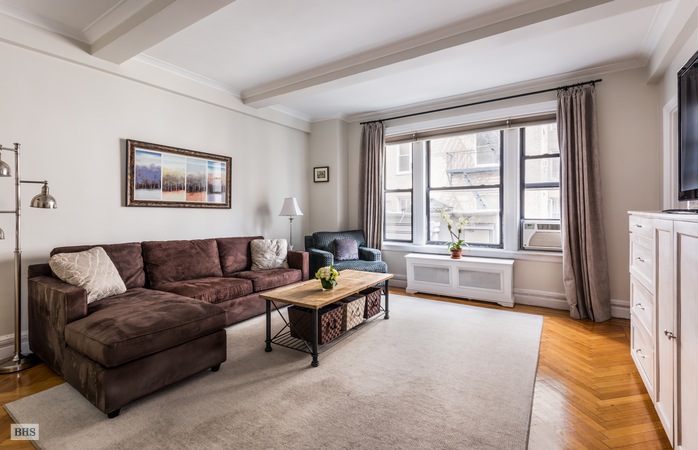 Photo 1 of 760 West End Avenue, Upper West Side, NYC, $825,000, Web #: 15445817