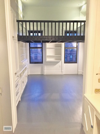 Photo 1 of 490 Amsterdam Avenue, Upper West Side, NYC, $3,295, Web #: 15924448