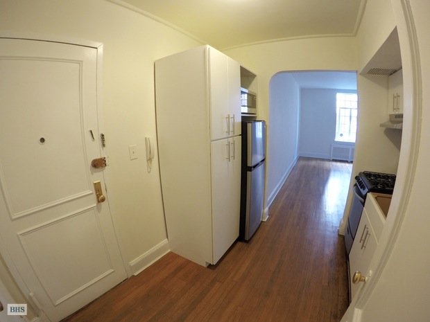 Photo 1 of 59 East 79th Street, Upper East Side, NYC, $3,195, Web #: 16087076