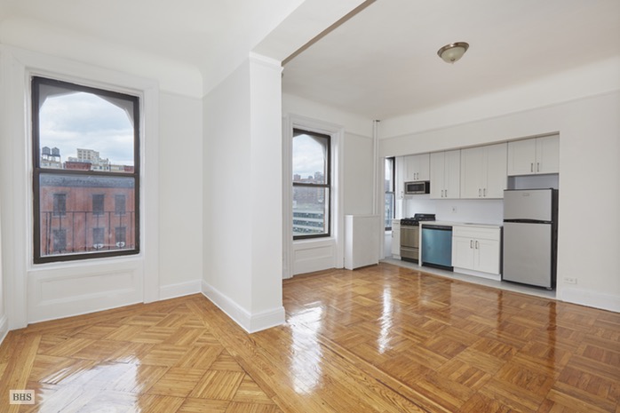 Photo 1 of 60 West 76th Street, Upper West Side, NYC, $2,595, Web #: 16576862