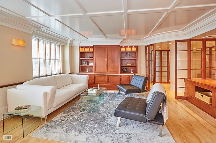 Photo 1 of 401 East 74th Street 15Rs, Upper East Side, NYC, $1,550,000, Web #: 16752169