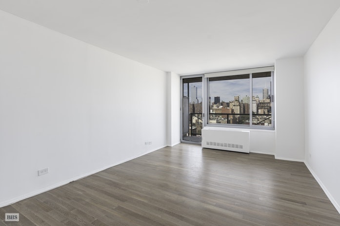 Photo 1 of 270 West 17th Street, Greenwich Village/Chelsea, NYC, $3,975, Web #: 17072819