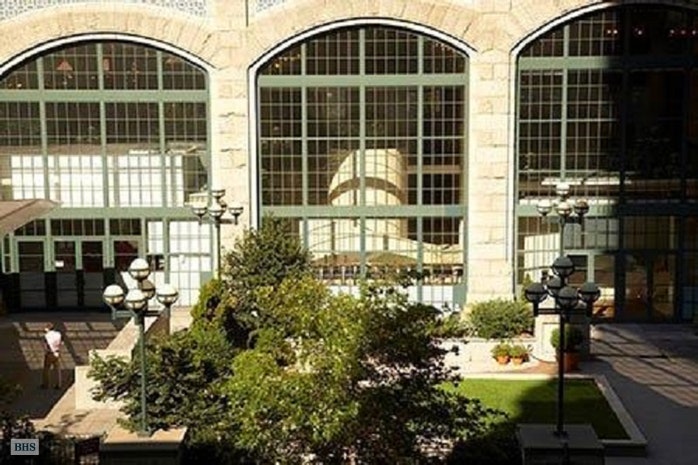 418 EAST 59TH STREET 4C