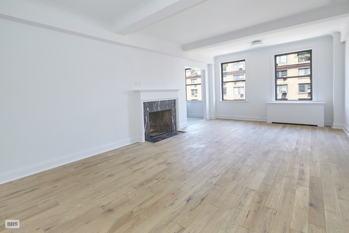Photo 1 of 440 West 34th Street 15B, Midtown West, NYC, $3,495, Web #: 17152904