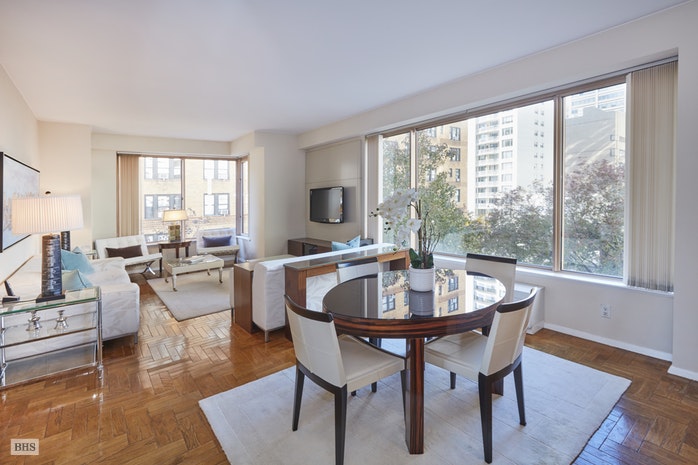 Photo 1 of 200 East 69th Street T5h, Upper East Side, NYC, $4,500, Web #: 17269728