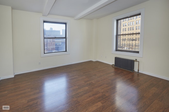 Photo 1 of 440 West 34th Street 11H, Midtown West, NYC, $2,740, Web #: 17424786