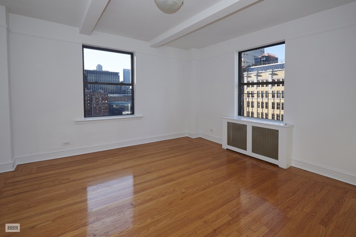 Photo 1 of 440 West 34th Street 15H, Midtown West, NYC, $2,786, Web #: 17424881