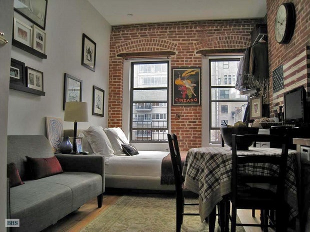 Photo 1 of 219 West 20th Street 5D, Greenwich Village/Chelsea, NYC, $1,975, Web #: 17519541