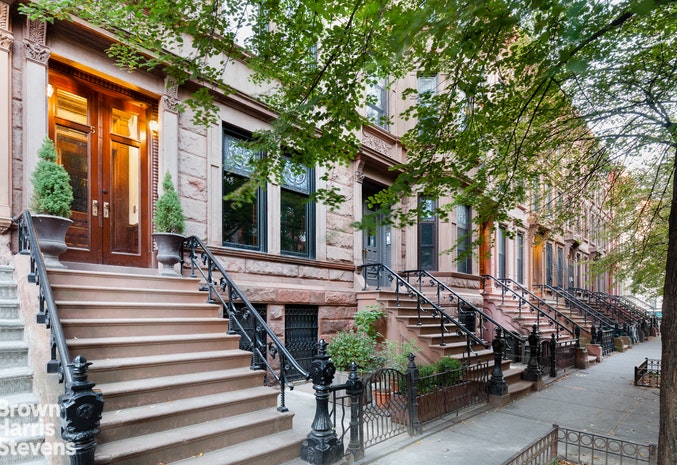 5 ARLINGTON PLACE