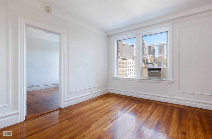 Photo 1 of 140 West 71st Street 8G, Upper West Side, NYC, $2,895, Web #: 17650488