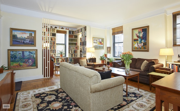 Photo 1 of 590 West End Avenue 11F, Upper West Side, NYC, $810,000, Web #: 17736242