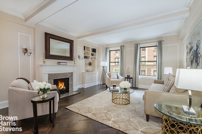 Photo 1 of 935 Park Avenue 4B, Upper East Side, NYC, $1,950,000, Web #: 17933756