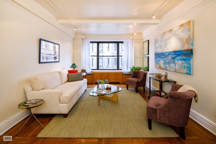 Photo 1 of 186 Riverside Drive 6D, Upper West Side, NYC, $835,000, Web #: 17935710
