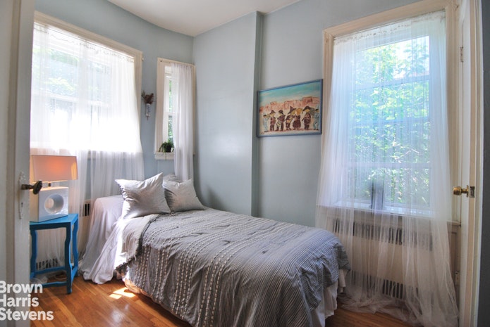 Photo 1 of 85 -10 34th Ave, Queens, New York, $534,000, Web #: 18011355
