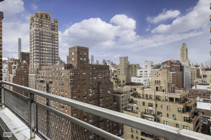 Photo 1 of 200 East 78th Street 18B, Upper East Side, NYC, $790,000, Web #: 18024976