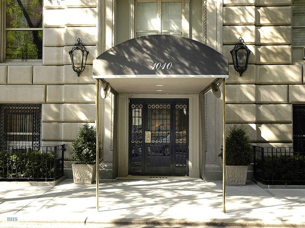 1010 FIFTH AVENUE 2BG