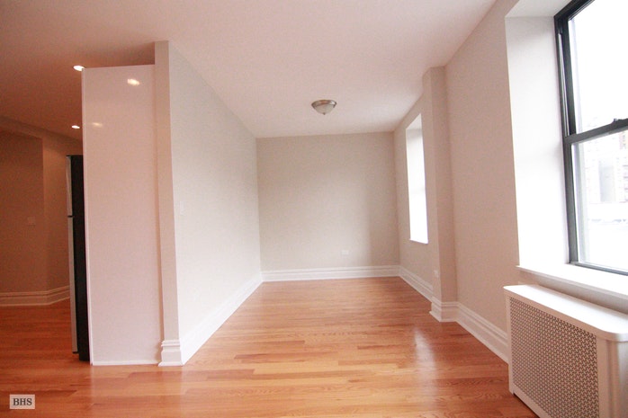 105 BENNETT AVENUE 12B