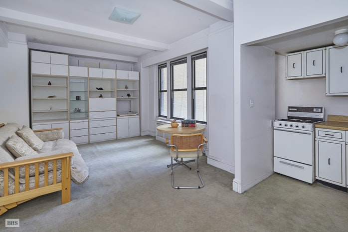 Photo 1 of 225 Central Park West 220A, Upper West Side, NYC, $375,000, Web #: 18059596