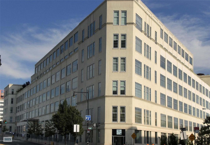 27 -28 Thompson Avenue WS16
