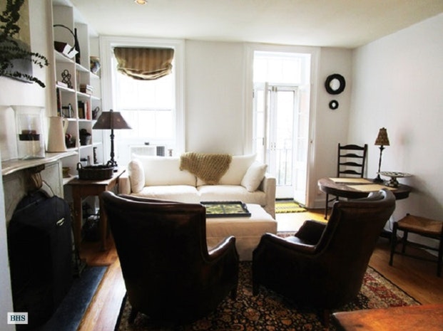 96 MACDOUGAL STREET 2