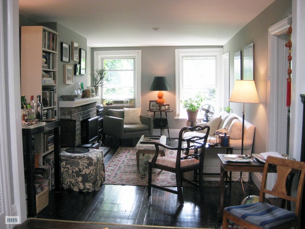Photo 1 of 200 West 10th Street 3, West Village, NYC, $4,900, Web #: 18245543