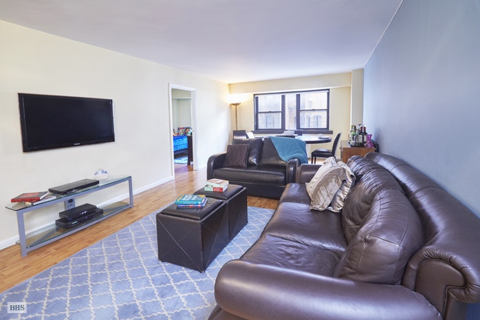 Photo 1 of 235 East 87th Street 2J, Upper East Side, NYC, $804,000, Web #: 18248628